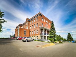 featured image of 367 Sutherland Way #403