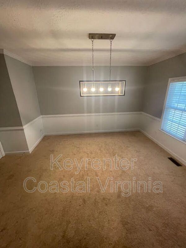 13 Bohnert Dr - Photo 6 of 9