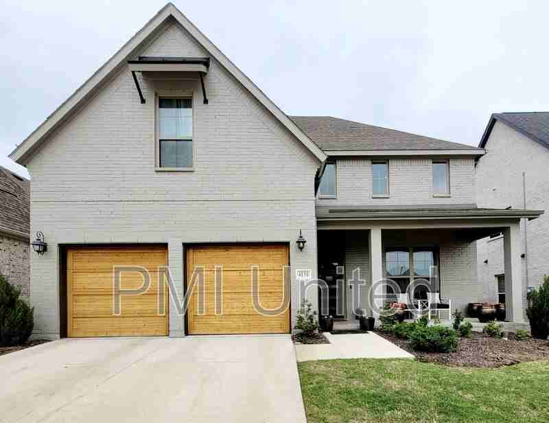 4130 Sandhills Ln - Photo 2 of 18