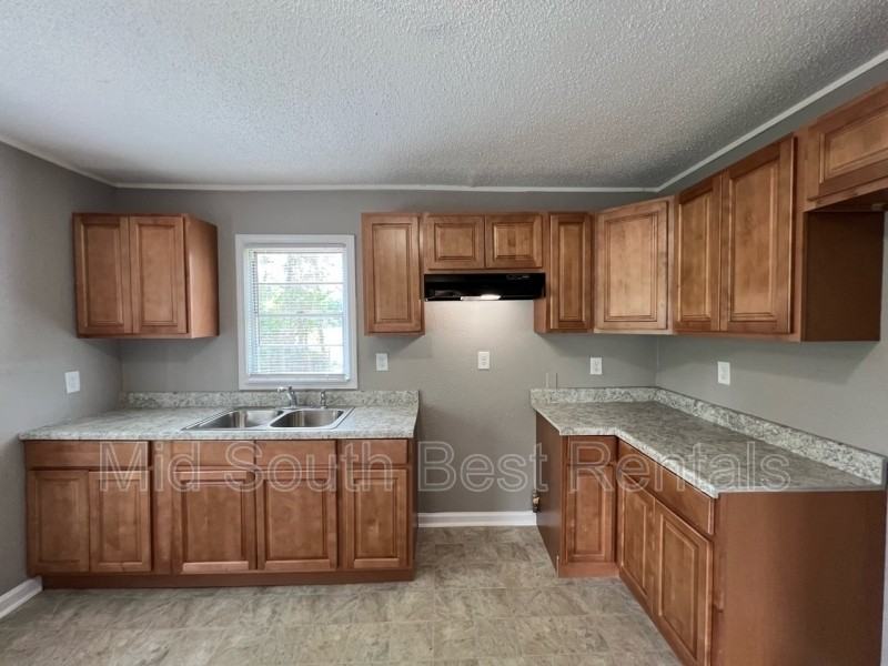 760 Frayser Dr - Photo 3 of 8