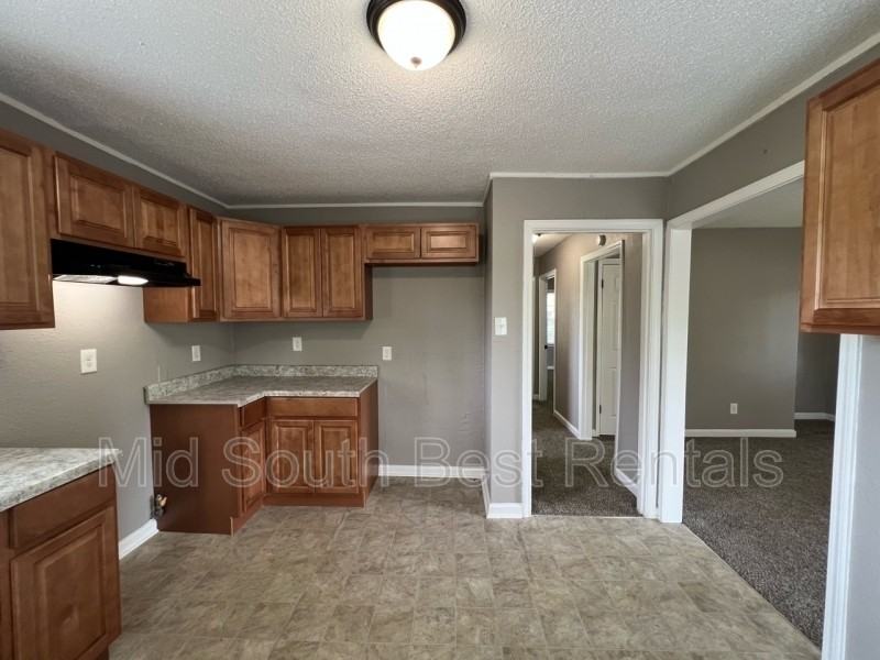 760 Frayser Dr - Photo 4 of 8