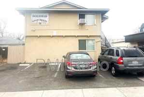 featured image of 415 Greenbrae Dr #H
