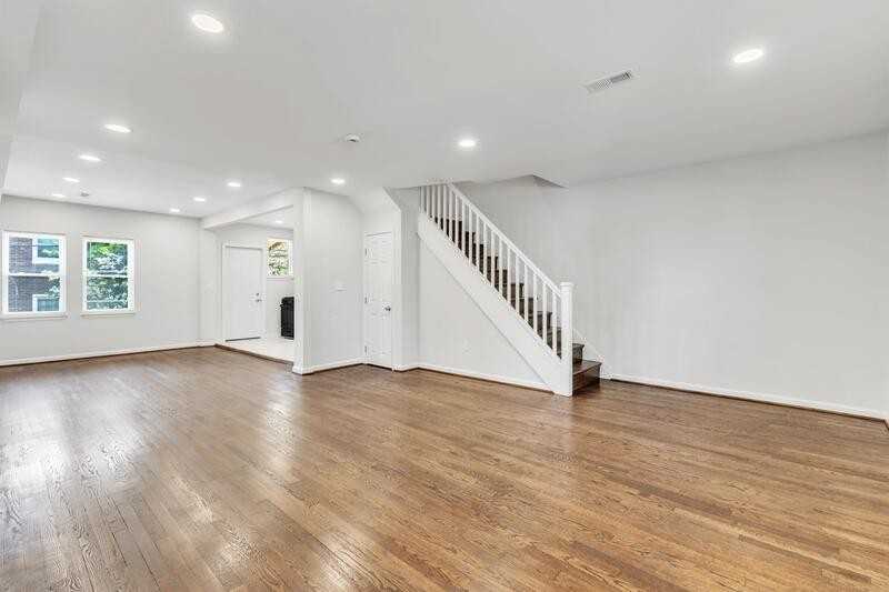 731 Mount Holly St - Photo 3 of 42