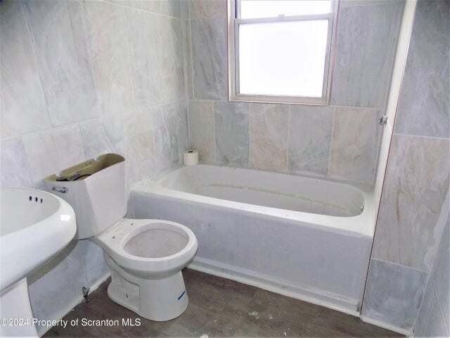 1112 West Elm Street - Photo 2 of 11