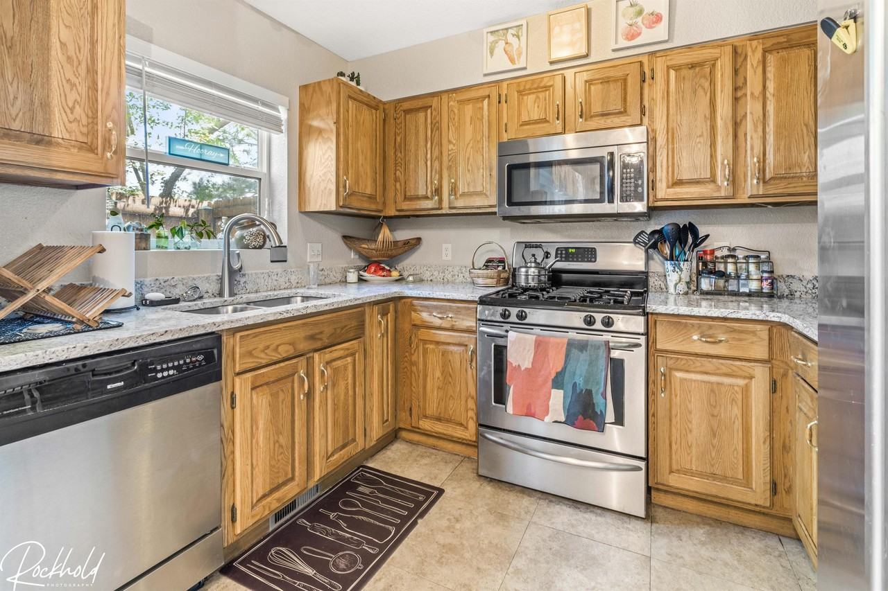 1463 South Pierce Street - Photo 4 of 18