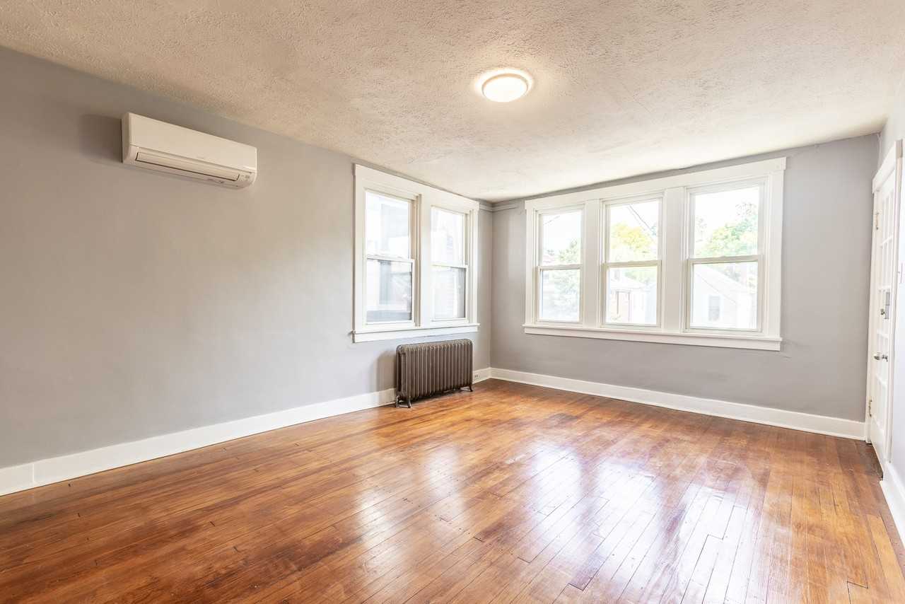 1203 Kelton Avenue - Photo 2 of 15