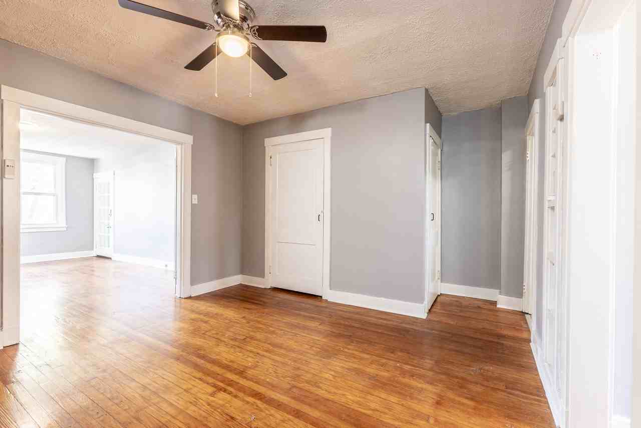 1203 Kelton Avenue - Photo 3 of 15