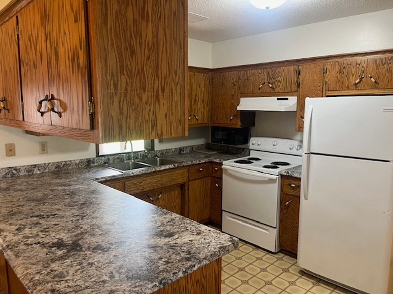 15051 Nowthen Blvd Nw - Photo 5 of 8