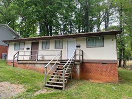 featured image of 1434 Rolling Rd