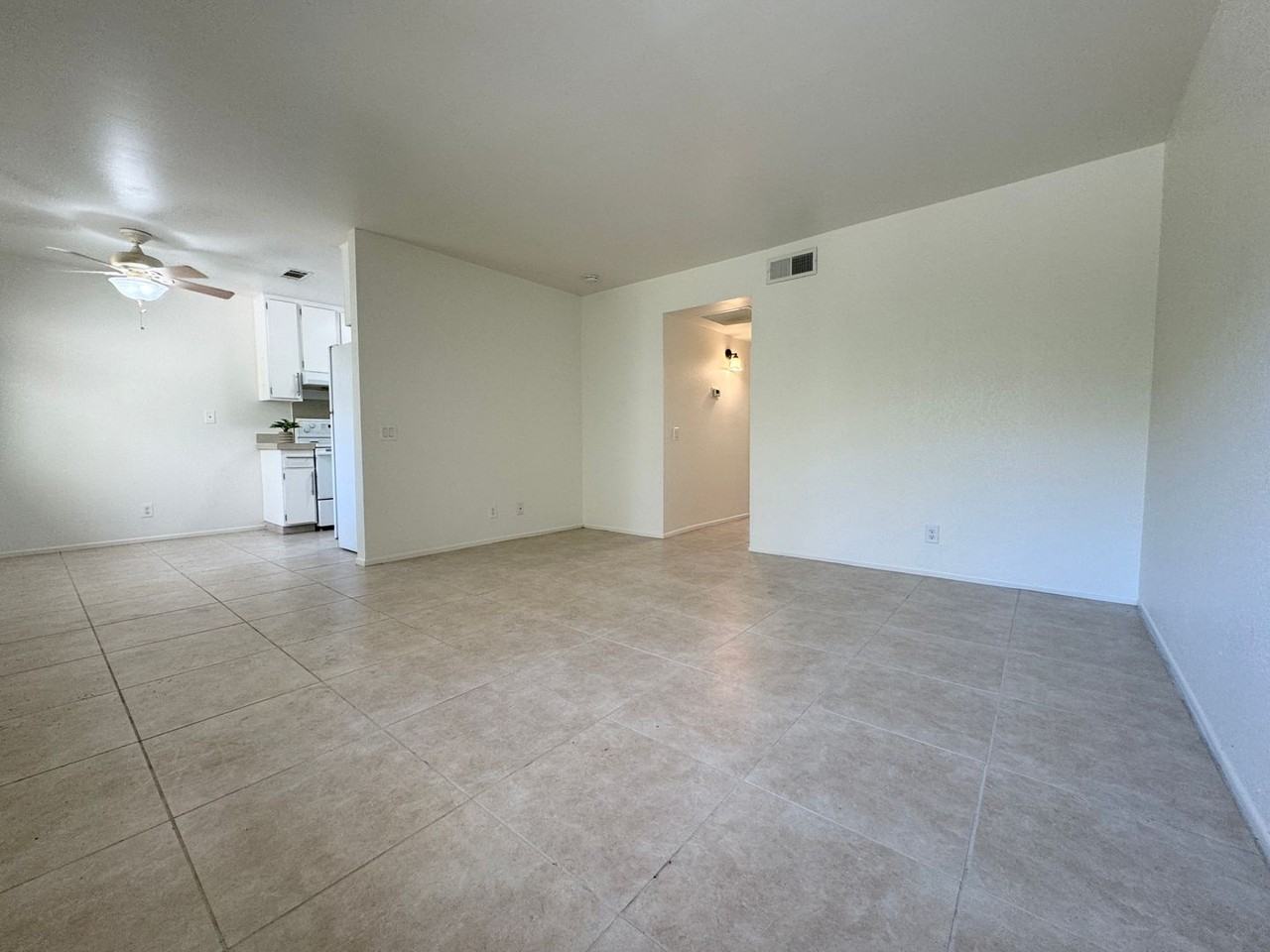 473 Bradshaw Ln - Photo 5 of 24