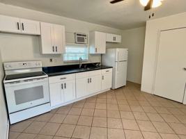 featured image of 216 Orangeview Ln