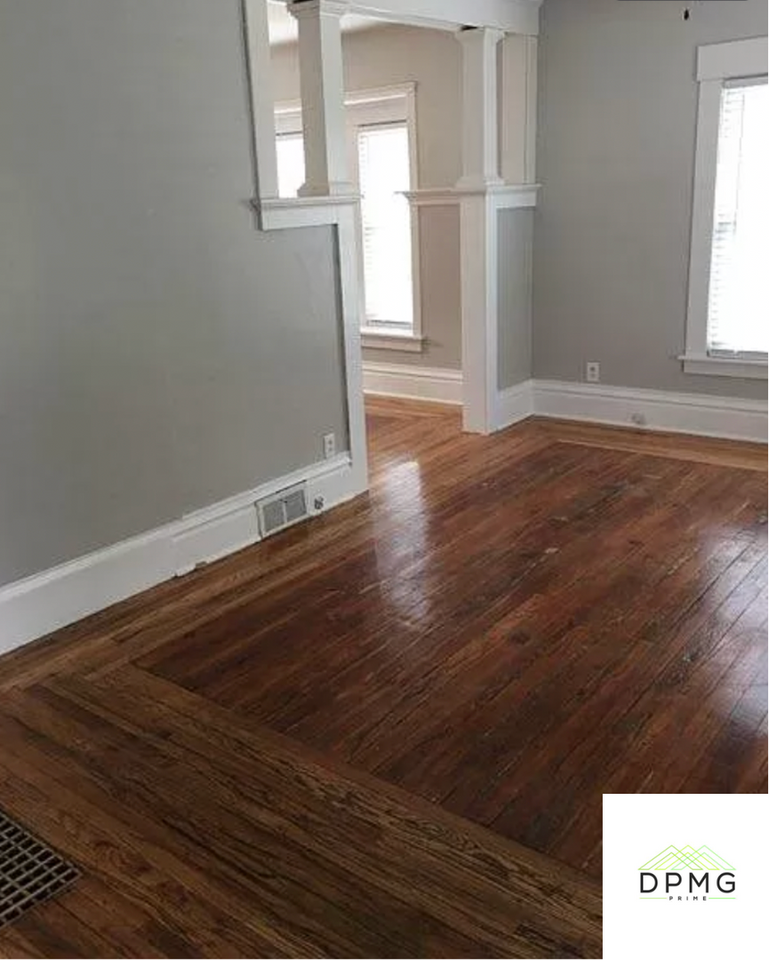 129 Shepard St - Photo 2 of 12