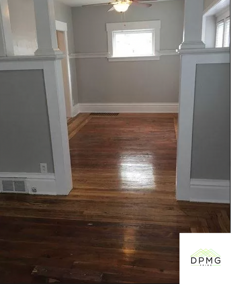 129 Shepard St - Photo 4 of 12