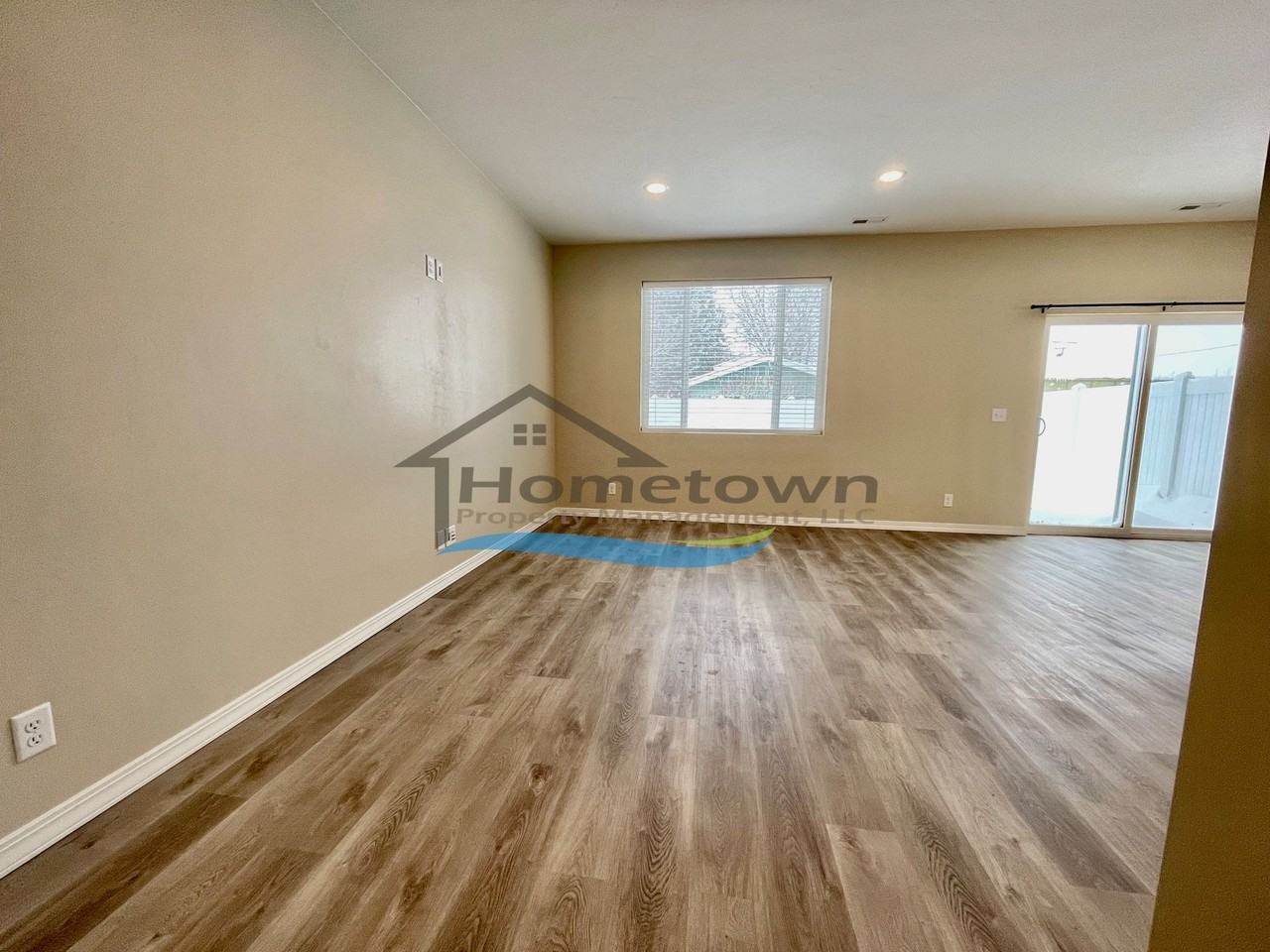 Brand New Luxury 3 Bed 2.5 Bath Townhome in Burley! - Photo 2 of 47