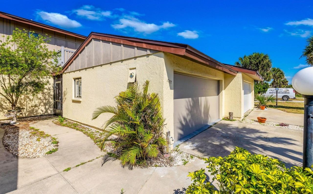 1757 N Central Ave - Photo 3 of 50