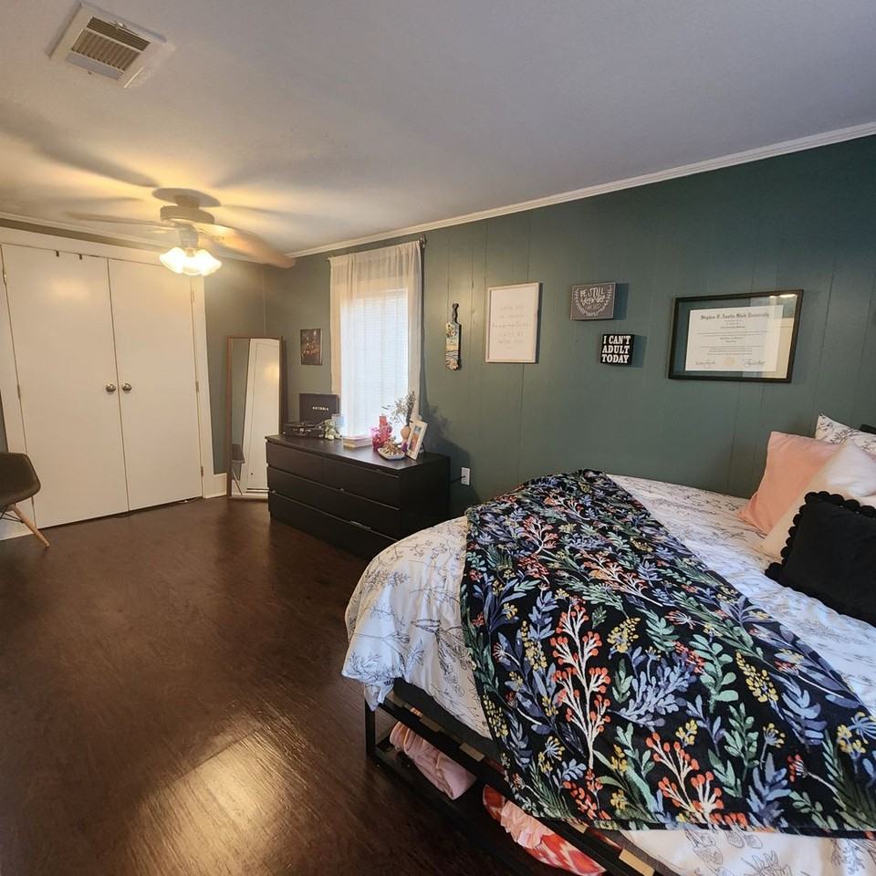 1502 Virginia Ave - Photo 7 of 15