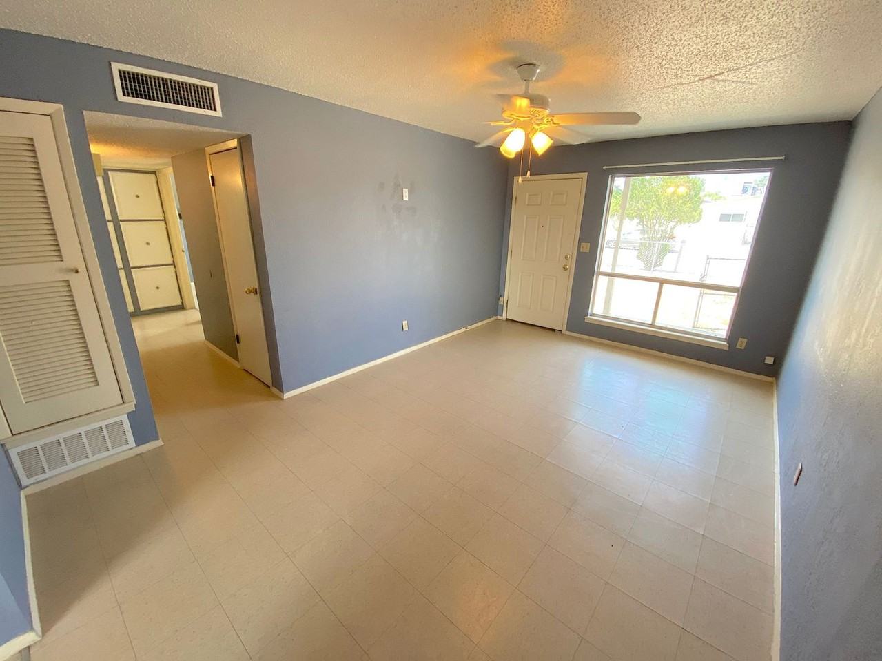 10124 Wolverine Dr - Photo 3 of 15