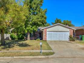 401 Oak Creek Dr - Photo 1 of 1