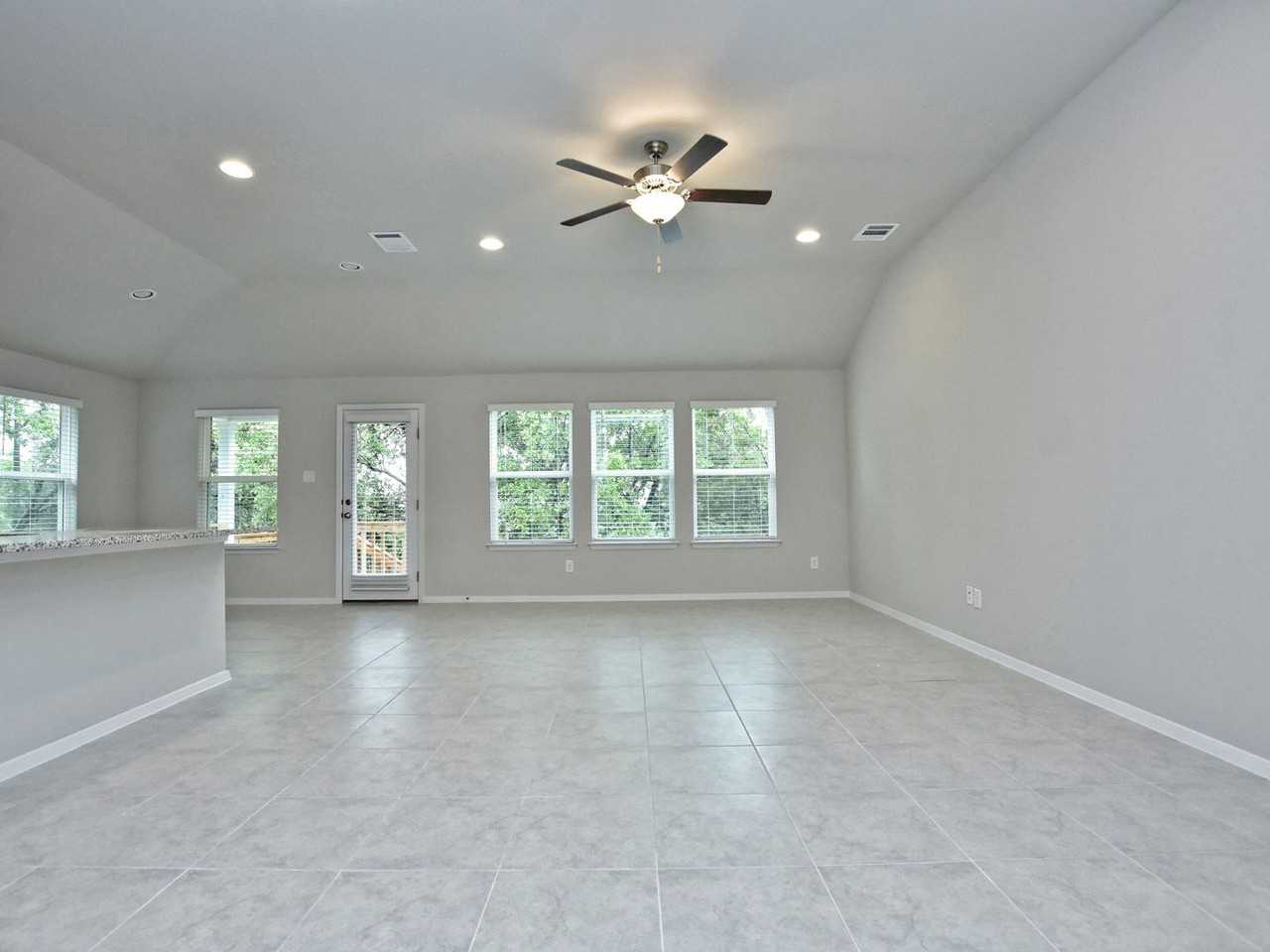 21310 Mount View Dr - Photo 5 of 50