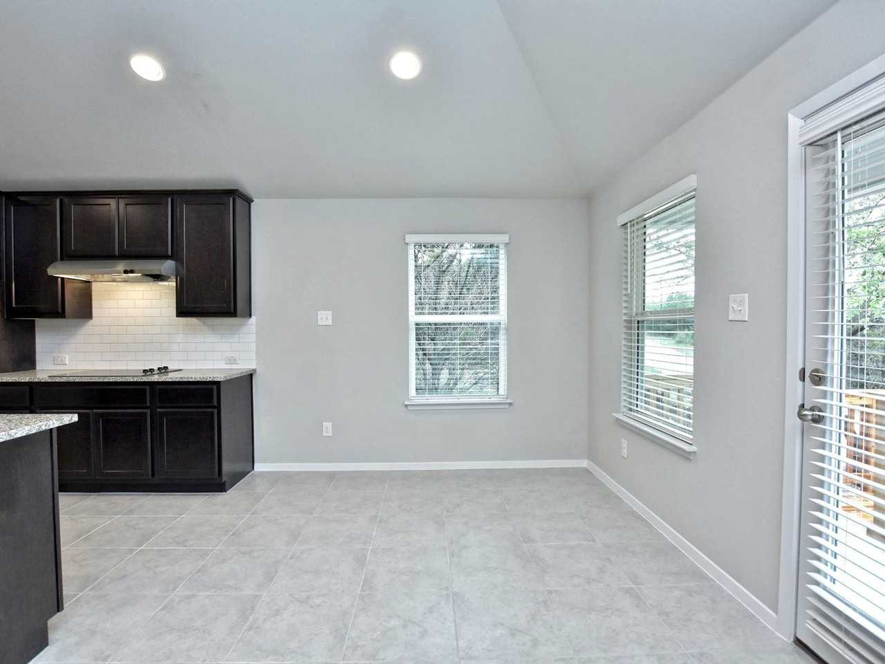 21310 Mount View Dr - Photo 7 of 50