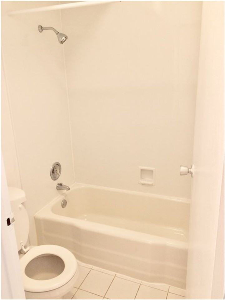 320 - *141 Green Bay Building* - Photo 5 of 5