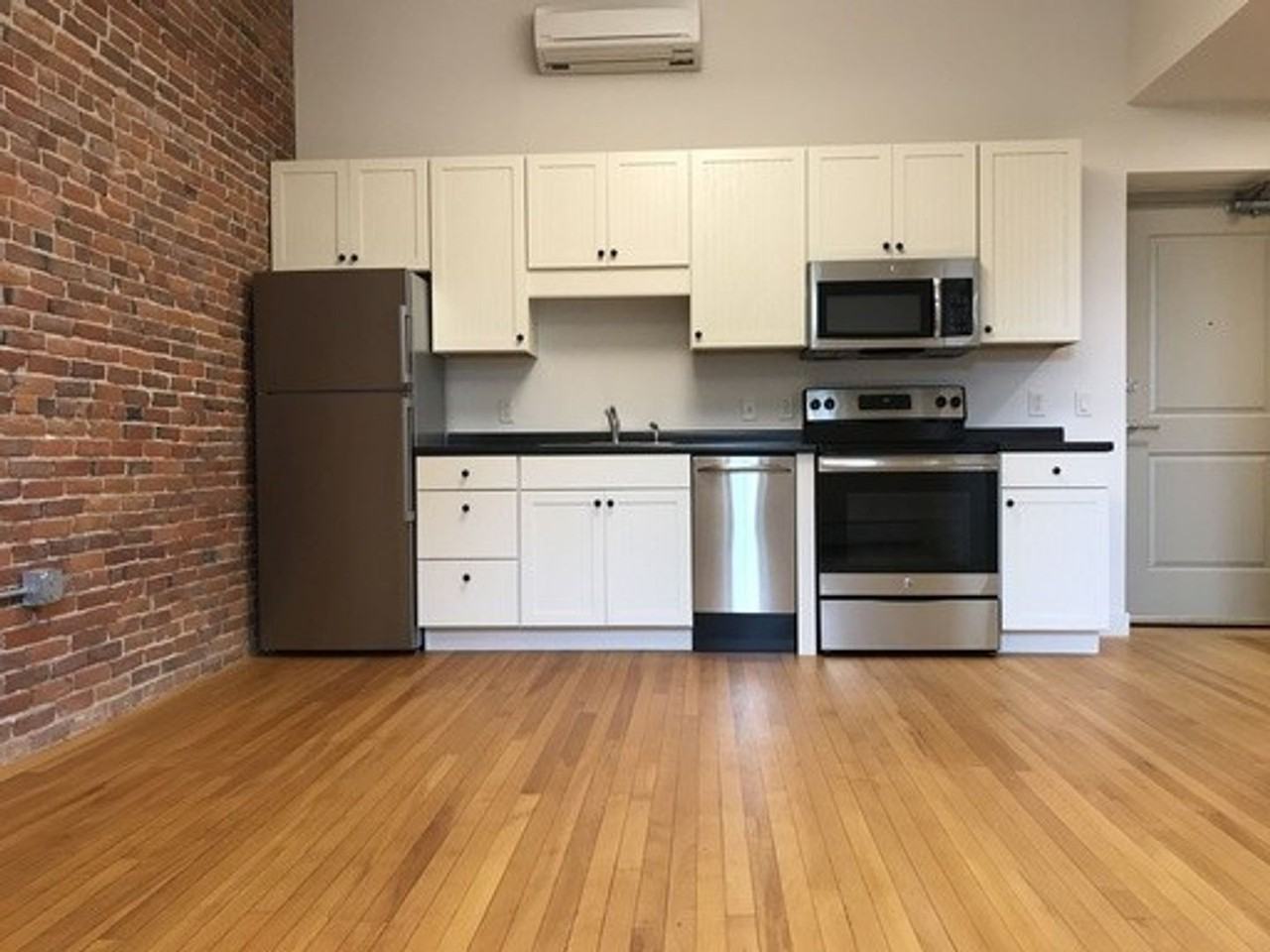375 North Avenue, LLC (Liberty House) - Photo 2 of 37