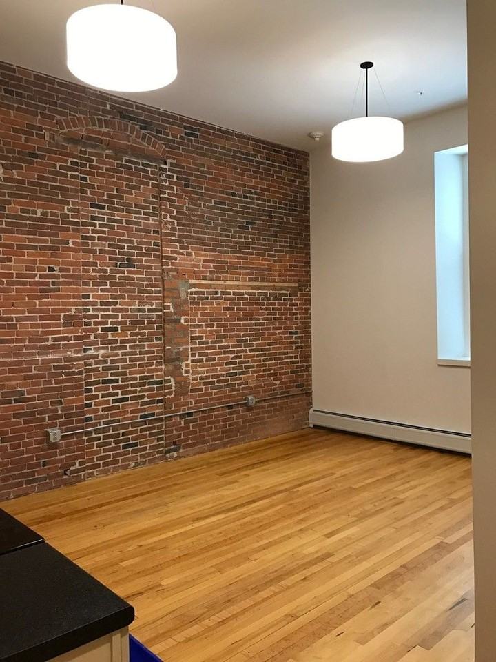 375 North Avenue, LLC (Liberty House) - Photo 3 of 37