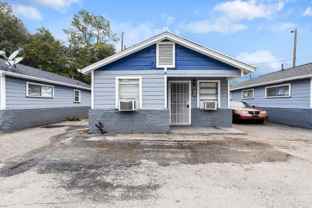 4203 Hirsch Rd #5 - Photo 1 of 1