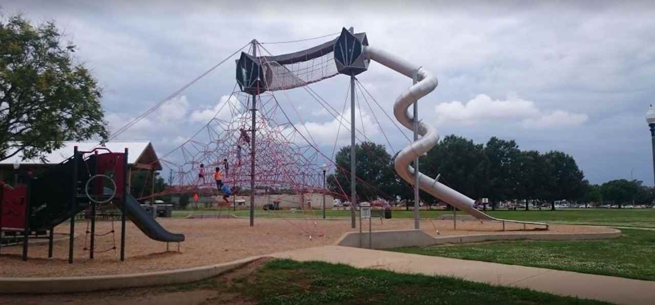 Meadowbrook Apartments - Photo 2 of 11