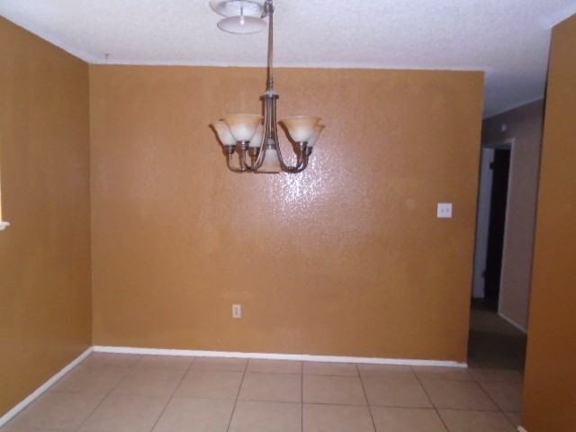 874 N Judge Ely Blvd - Photo 3 of 12