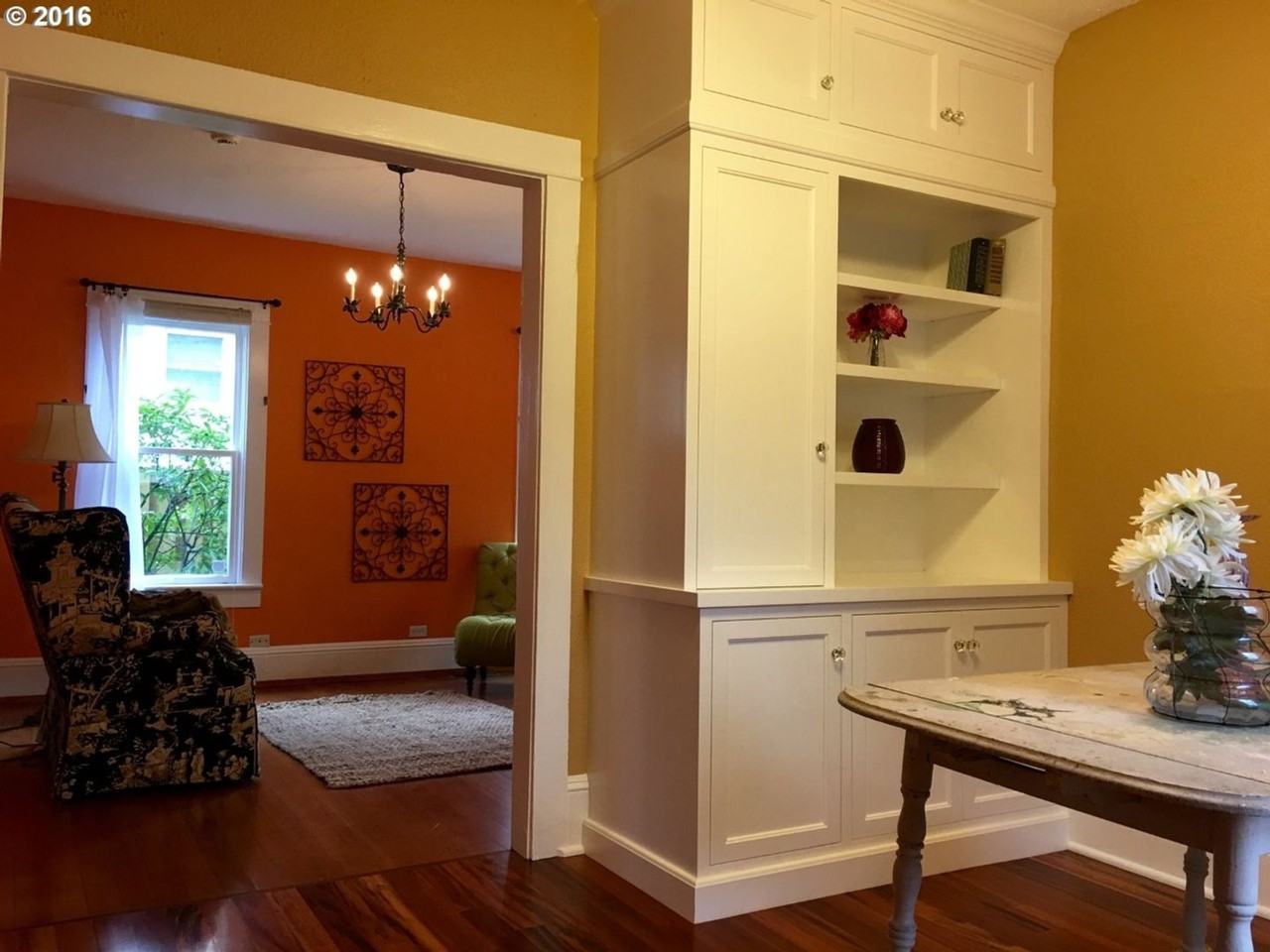 122 E 28th St - Photo 6 of 34