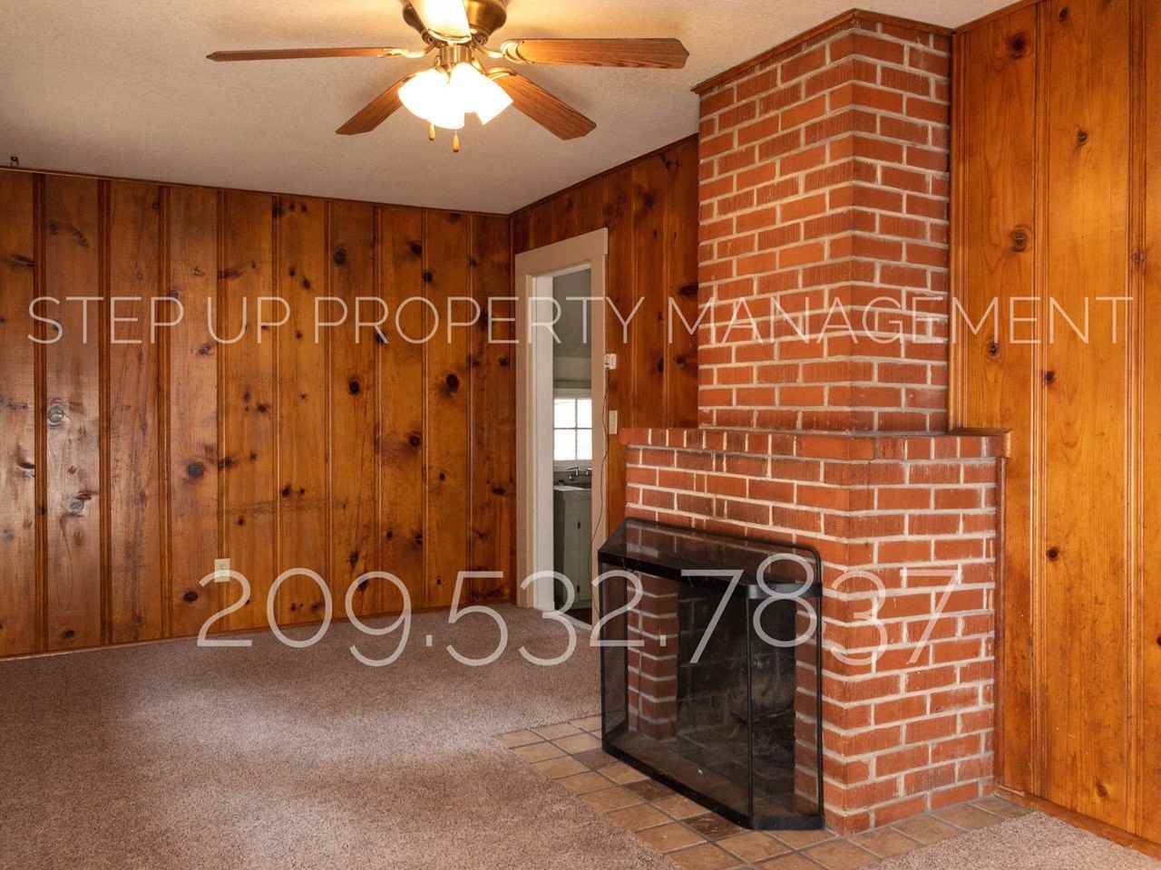 356 Barretta St - Photo 2 of 9
