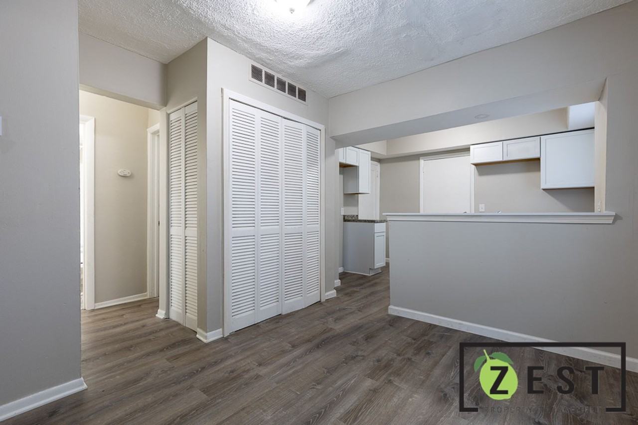 384 W Elza Ave - Photo 5 of 16