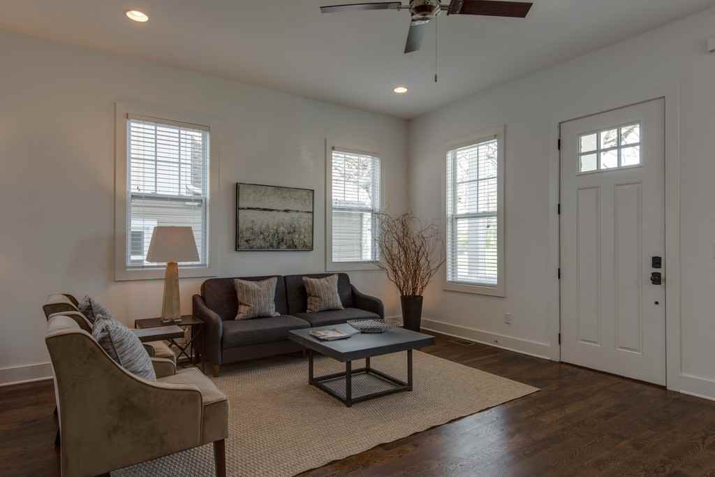 711B 45th Ave N - Photo 5 of 25