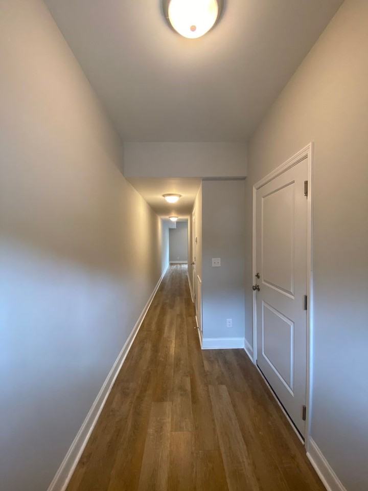 8445 Brookmoor Ln - Photo 4 of 25