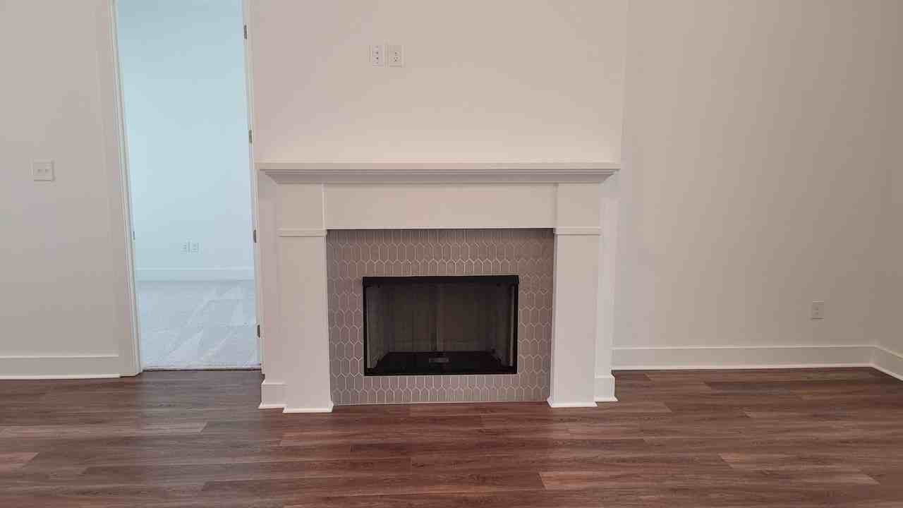 9581 S Creek Dr - Photo 4 of 9