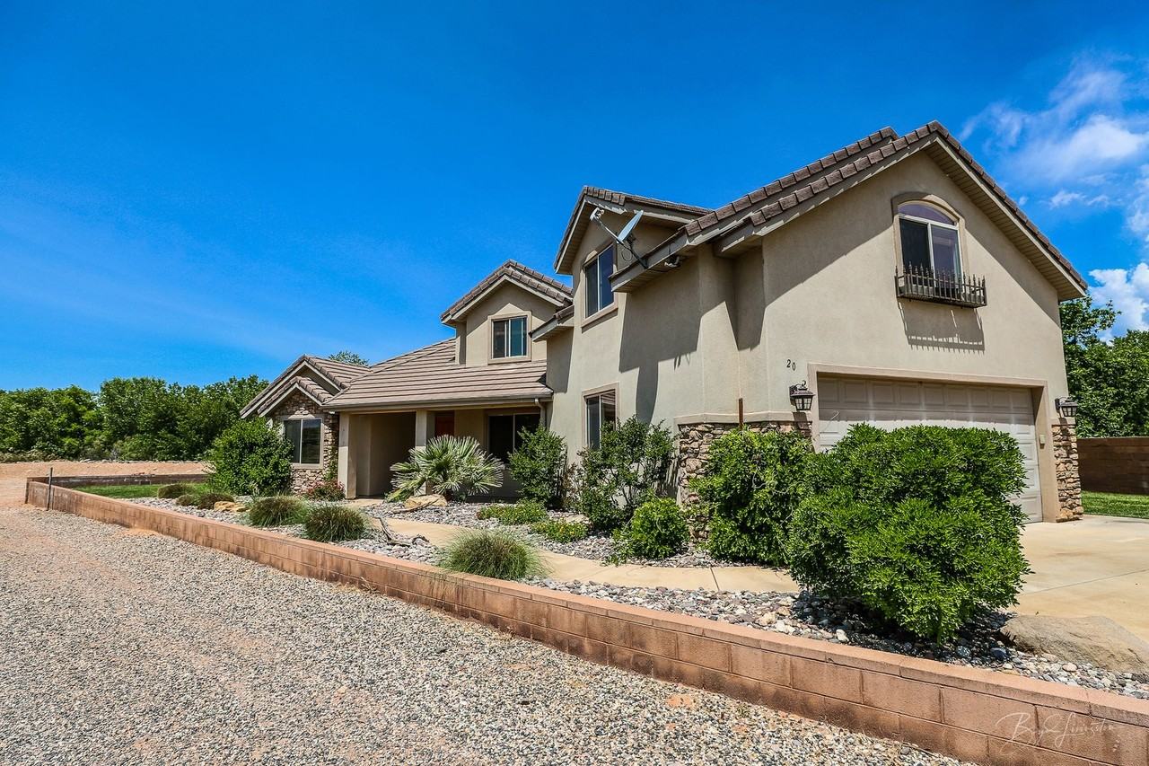 1160 S Washington Fields Rd - Photo 4 of 50