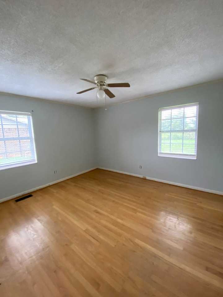 2930 Georgetown Dr Nw - Photo 6 of 9
