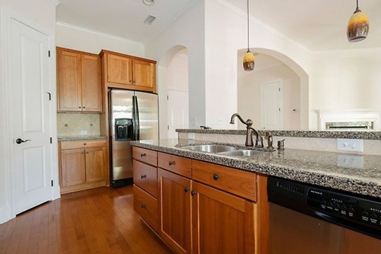 308 Sunstone Dr - Photo 5 of 31