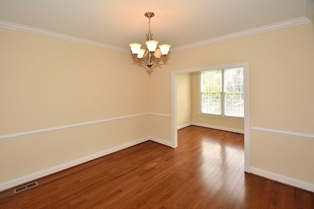 9425 Van Arsdale Dr - Photo 5 of 27
