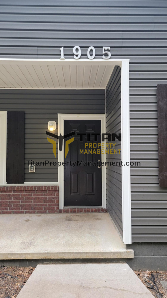 1905 Sagecrest - Photo 3 of 20