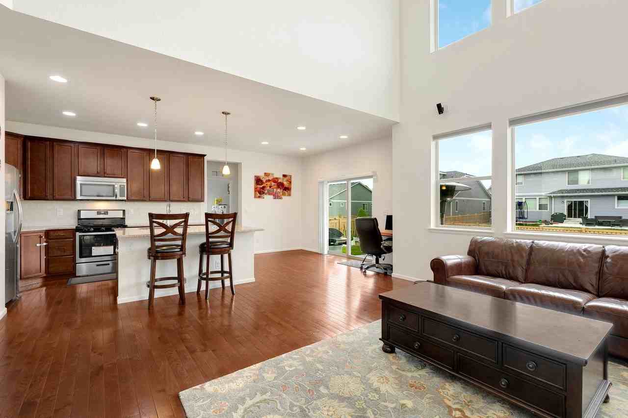 6550 Tombstone Ridge Rd - Photo 6 of 28