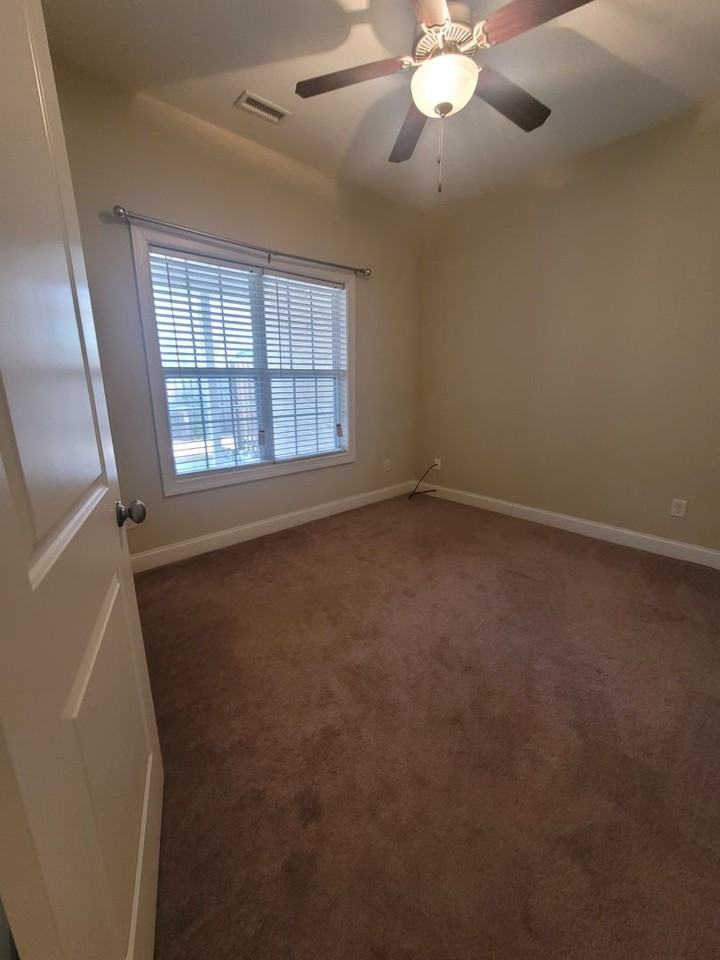 1131 Shellbank Ln - Photo 7 of 29