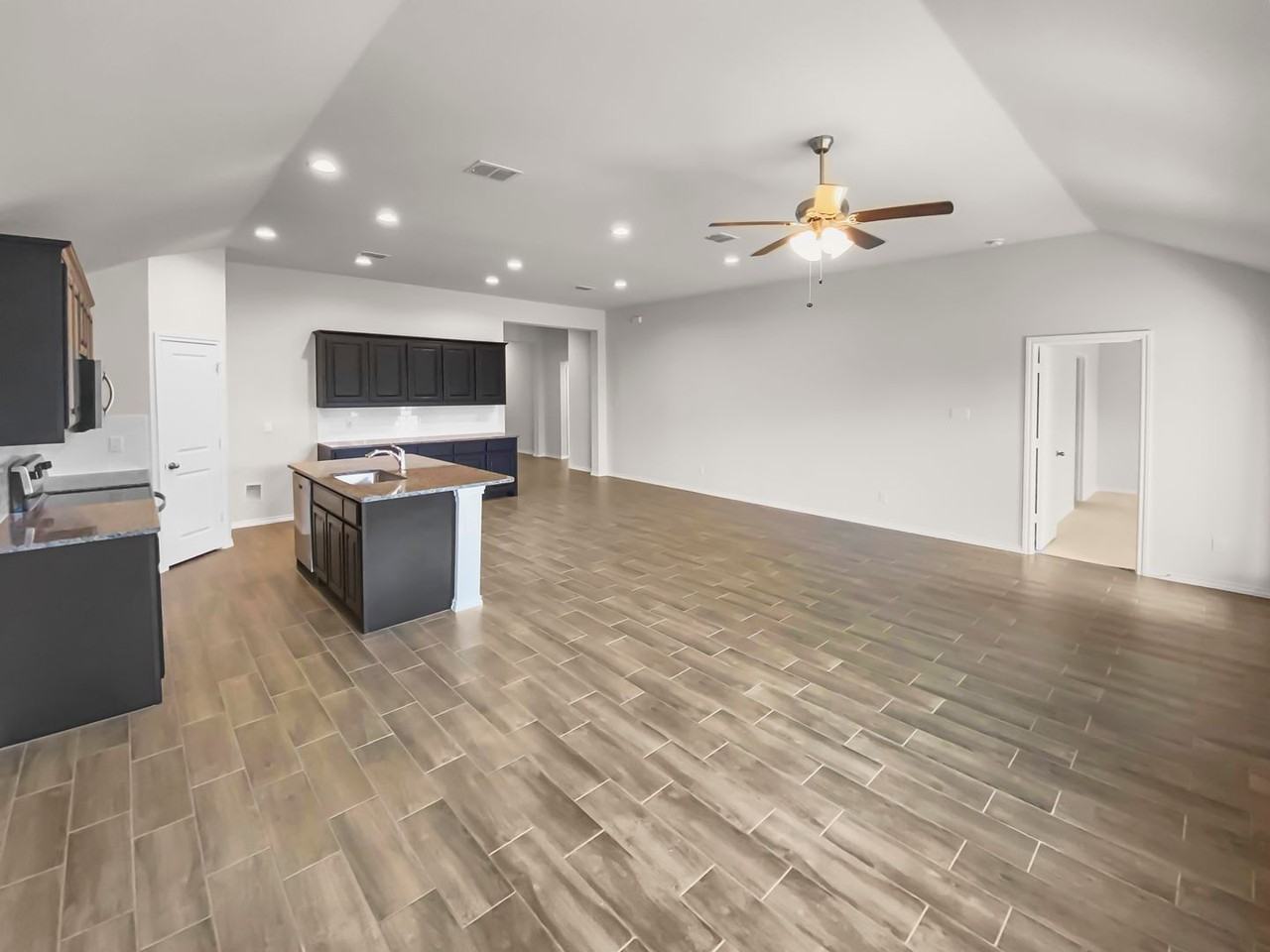 10008 Ginkgo Ln - Photo 6 of 24