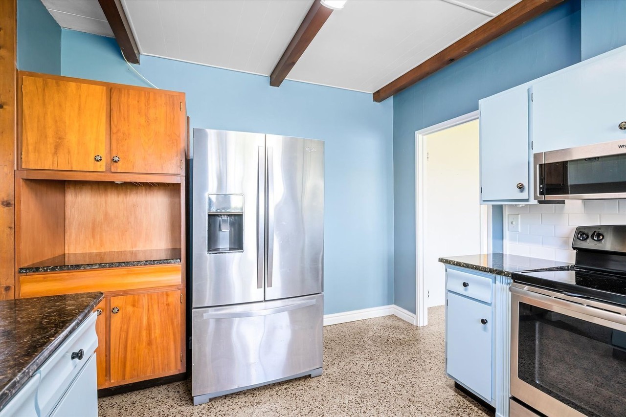 6187 Bayou Rd - Photo 7 of 22