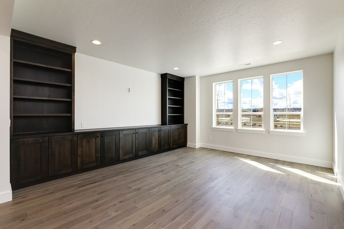 4314 E Parkcenter Blvd - Photo 4 of 25