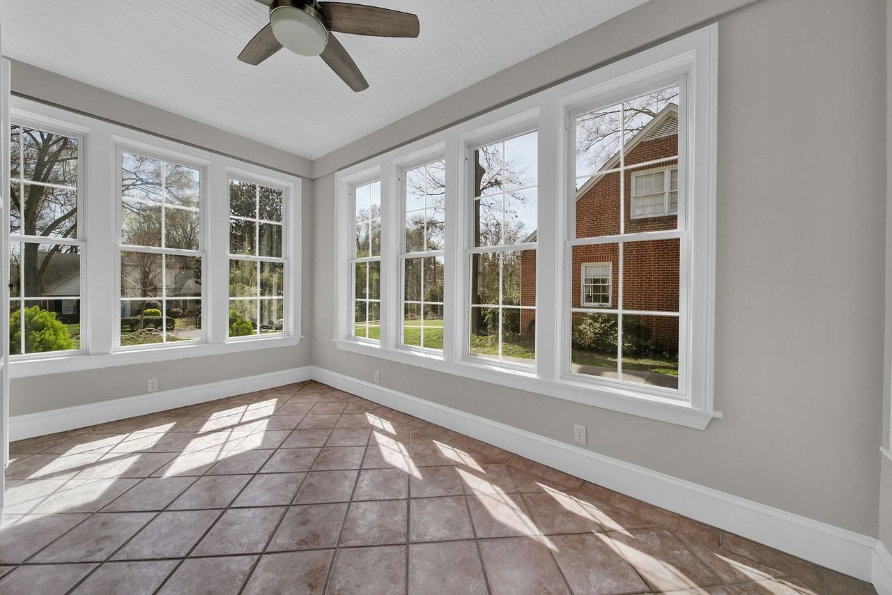 1221 Oakwood Ave - Photo 6 of 30