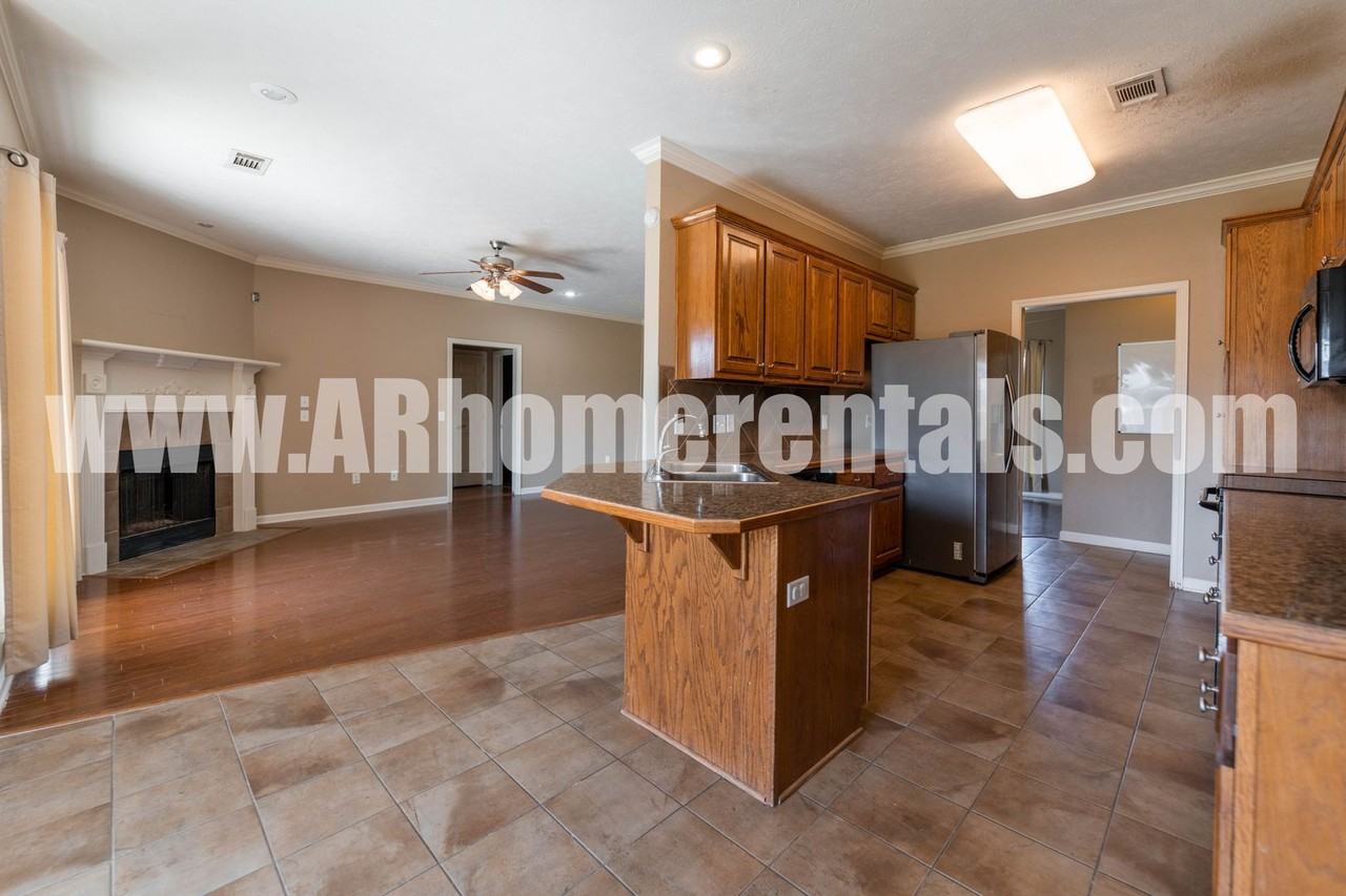 1620 Hosta - Photo 7 of 15