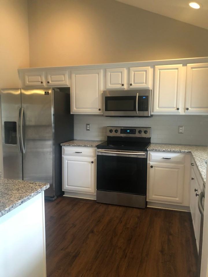 2038 Bridgewood Road - Photo 4 of 12