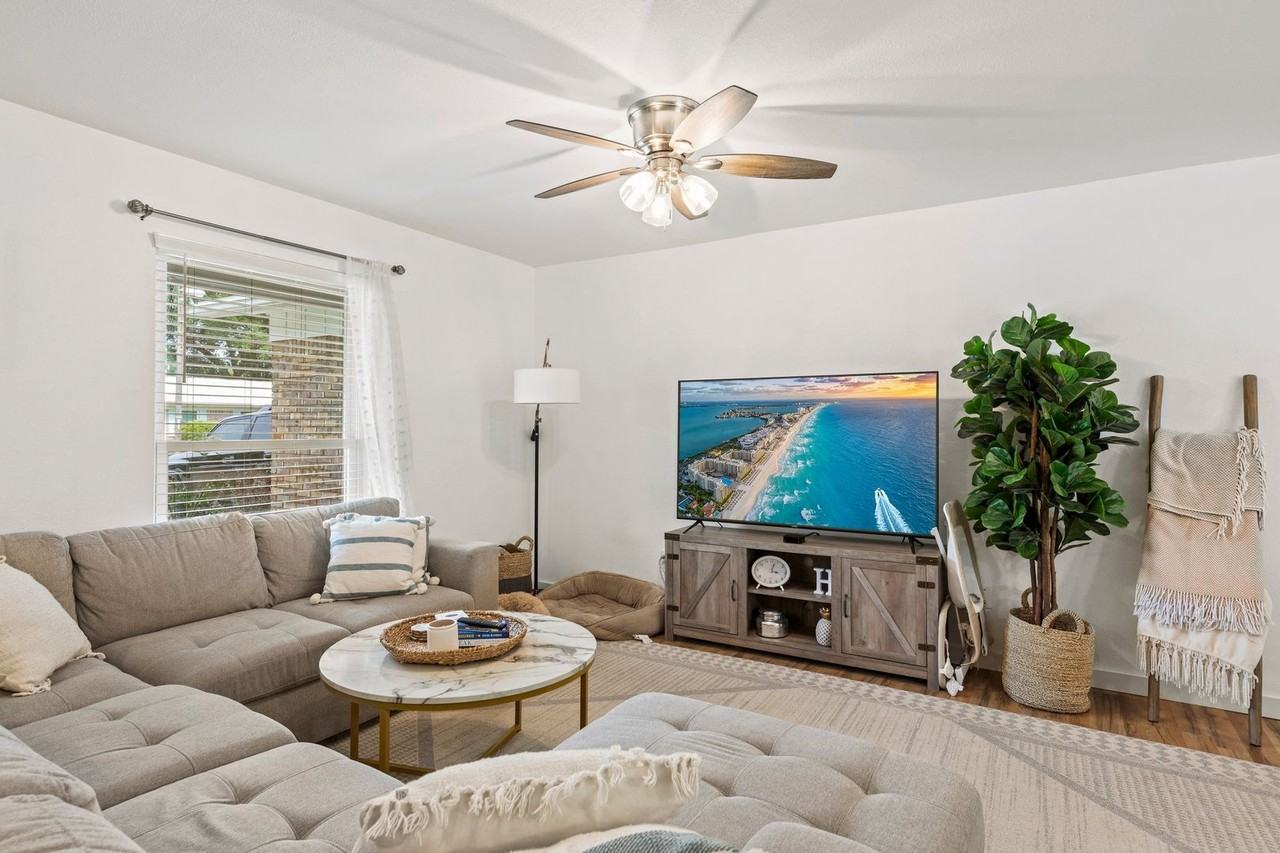 109 Friar Tuck Dr - Photo 7 of 39